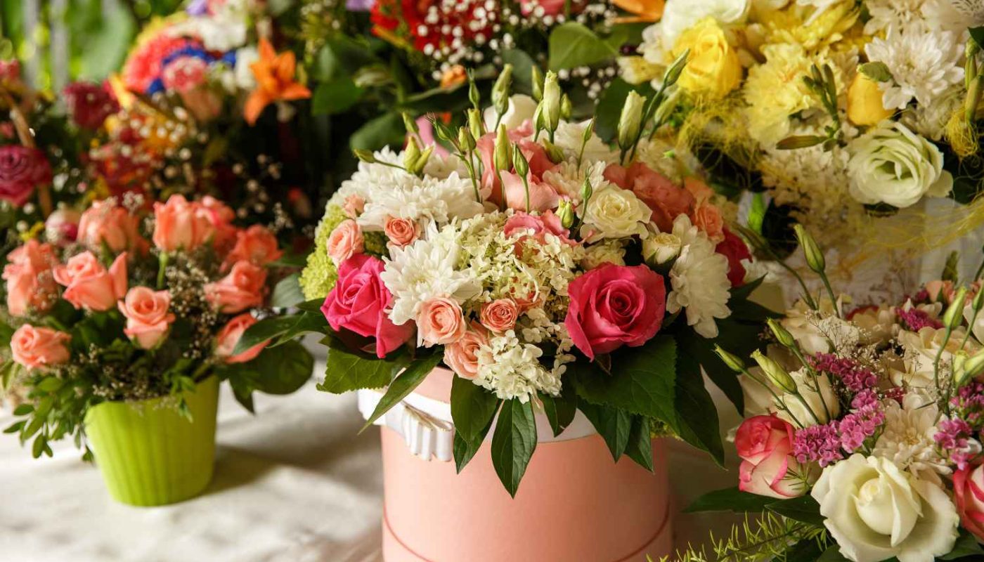 Flower Delivery Flower Pots and Gift Packs